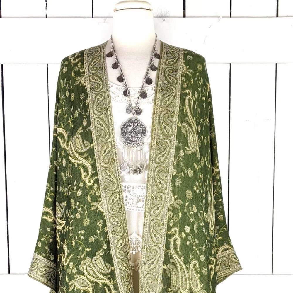 Reversible green paisley floral fringe tassel pashmina kimono